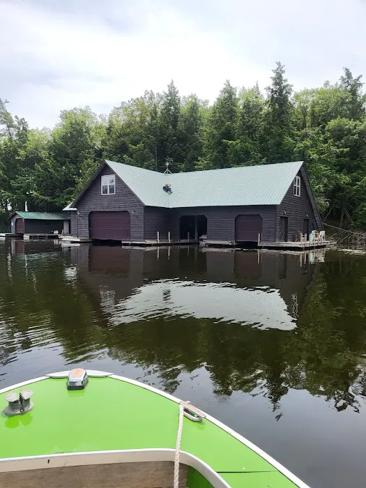 Canadian Country Roofing and Renovations Picture 2