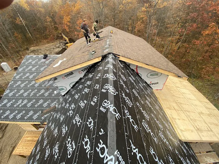 Exquisite roofing Picture 9