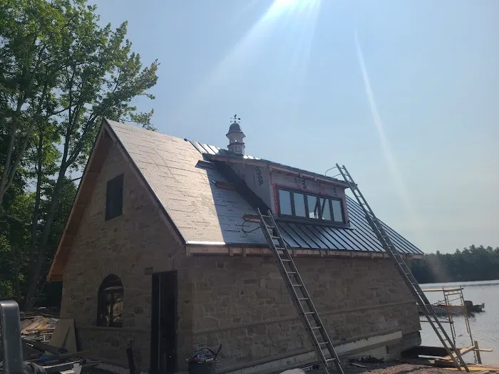 BLGR Contracting LTD steel roofing specialists Picture 7