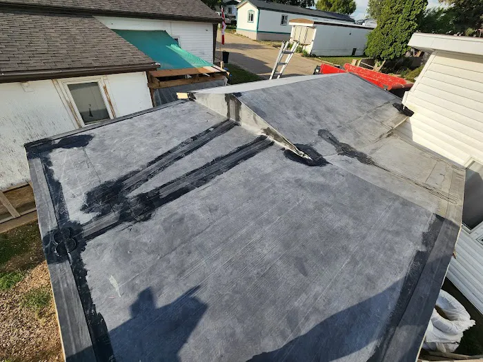 AAA MAXIMUM Roofing Picture 1