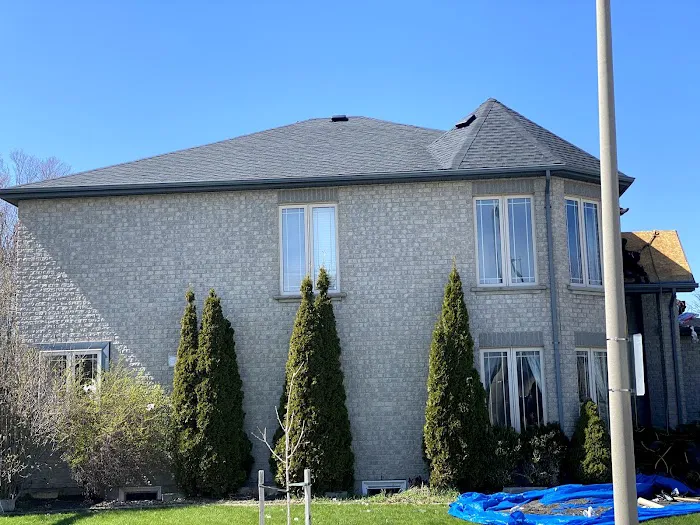 Brother's Roofing Picture 7