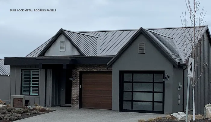 Madge Custom Roofing Ltd. Picture 2