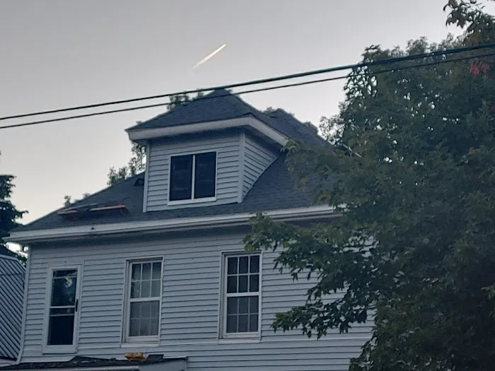 Deleon Roofing Picture 10