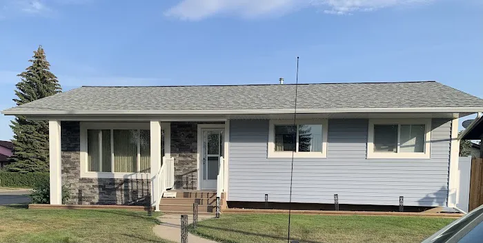 Great Canadian Roofing & Siding Picture 1