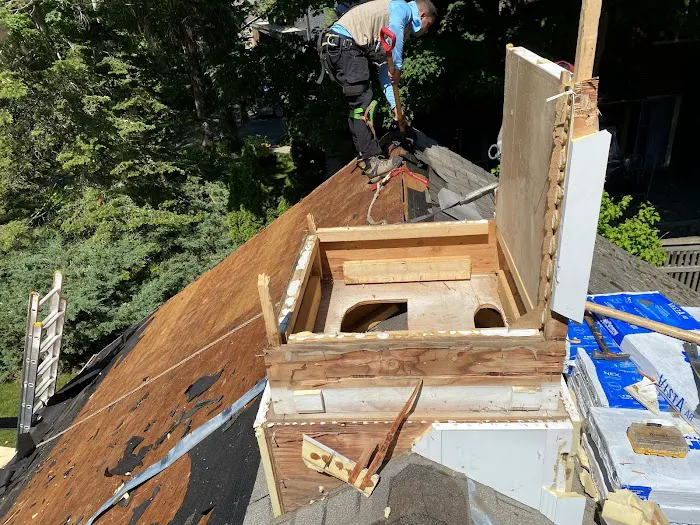 KW Roofing & Exterior Solutions Picture 7