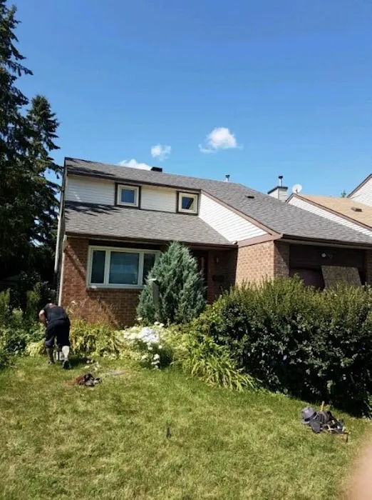Paramount Roofing & Renovations | Ottawa Siding & Windows and Doors Specialized Contractor Picture 1
