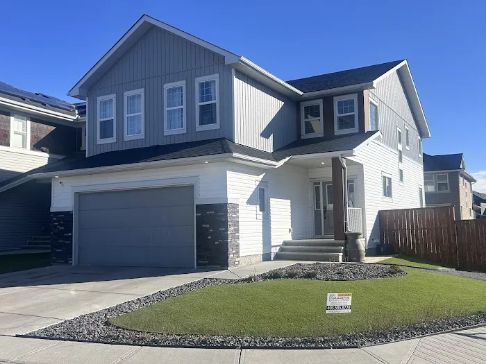Impress Roofing & Exteriors Picture 4