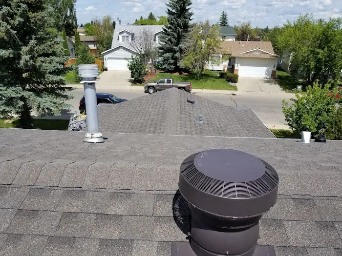 E & L Roofing Picture 7
