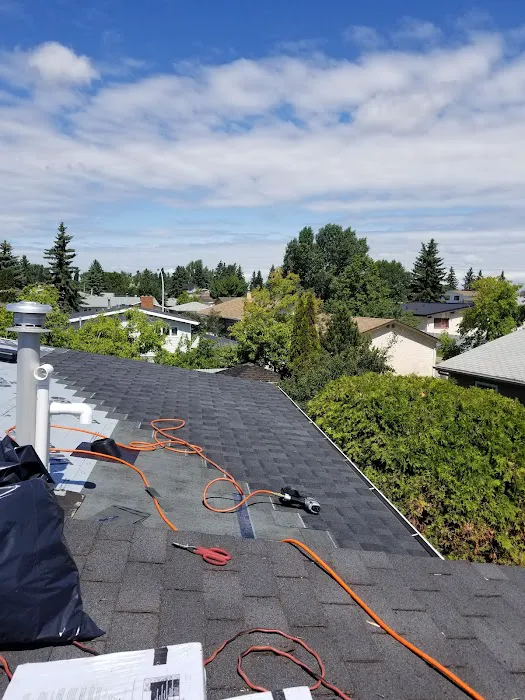 E & L Roofing Picture 6