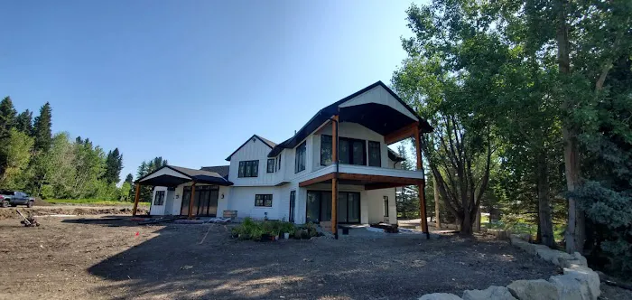 Everest Houses Ltd Picture 4