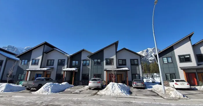 Everest Houses Ltd Picture 5