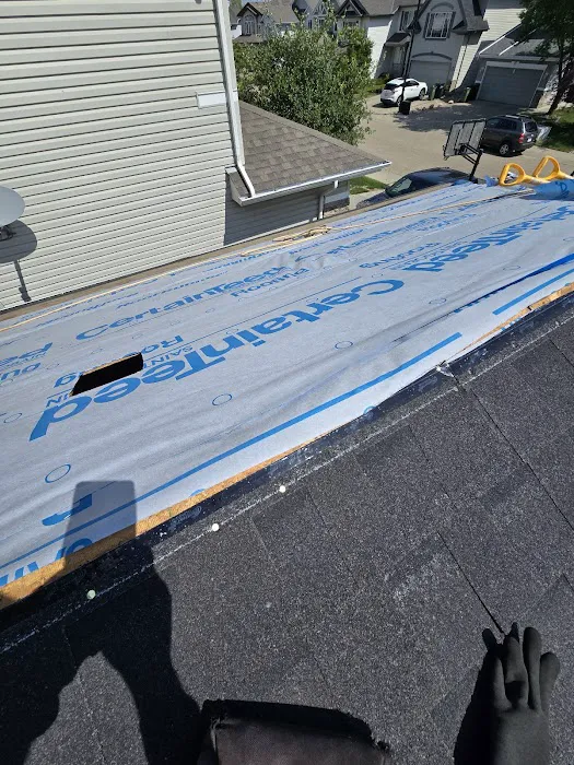Canadian Style Roofing Picture 9
