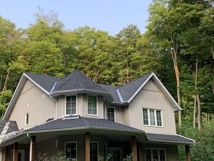 Canadian Style Roofing Picture 7