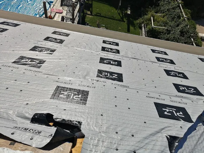 UNITED ROOFING Picture 10