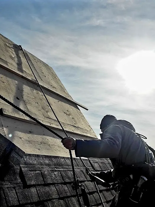 Rowe’s Roofing & General Contracting Picture 1