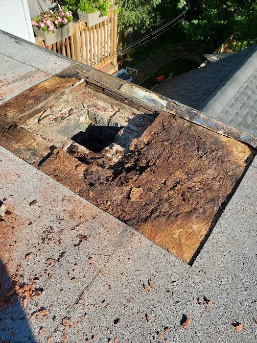 Rowe’s Roofing & General Contracting Picture 9