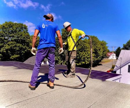 Impermu00e9abilisation Quu00e9bec - Ru00e9paration, u00e9tanchu00e9itu00e9 et peinture de toitures - Du00e9neigement de toitures