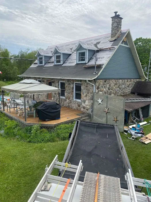 Couvreur Precision Roofing inc. Picture 4