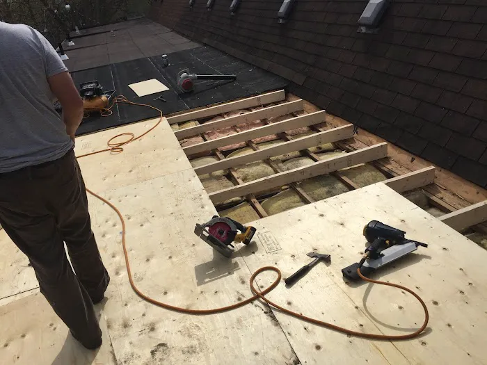 Praia Mira Roofing Contractors Picture 2