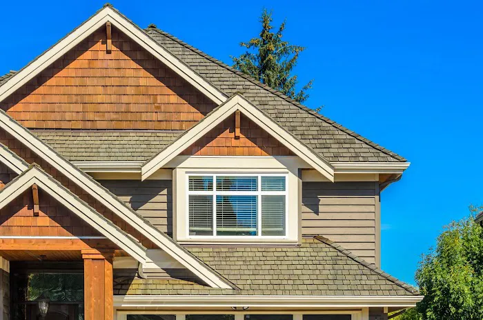 Chateau Roofing & Siding Ltd. Picture 7