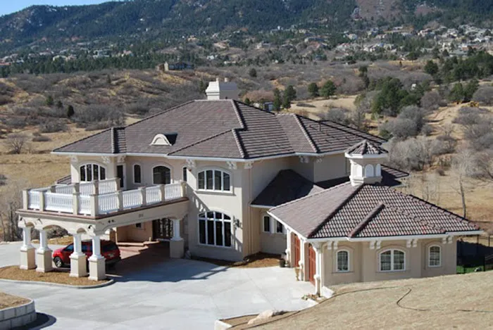 Chateau Roofing & Siding Ltd. Picture 5