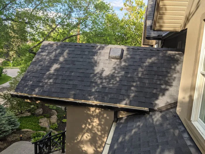 Casales roofing Picture 4