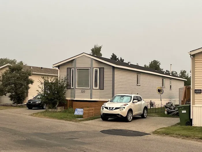 CALGARY ROOFING & EXTERIORS LTD Picture 10