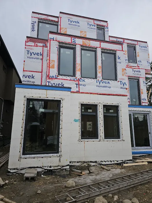CALGARY ROOFING & EXTERIORS LTD Picture 2
