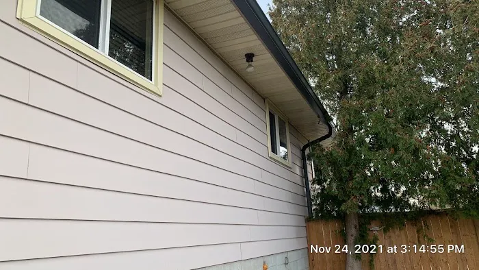 Custom Contracting Eavestrough Repair Hamilton Picture 8