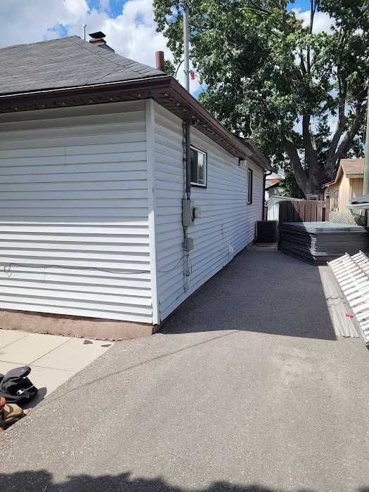 Danforth RD Roofing Installers & Contracting Ltd Picture 8