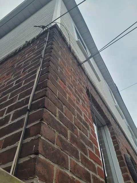 Danforth RD Roofing Installers & Contracting Ltd Picture 9