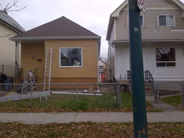 Canmak Roofing & Fencing Picture 10