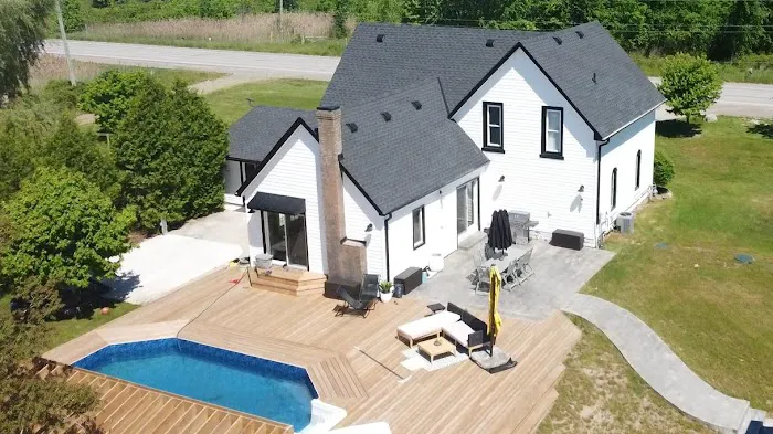 Golden Horseshoe Roofing Picture 1