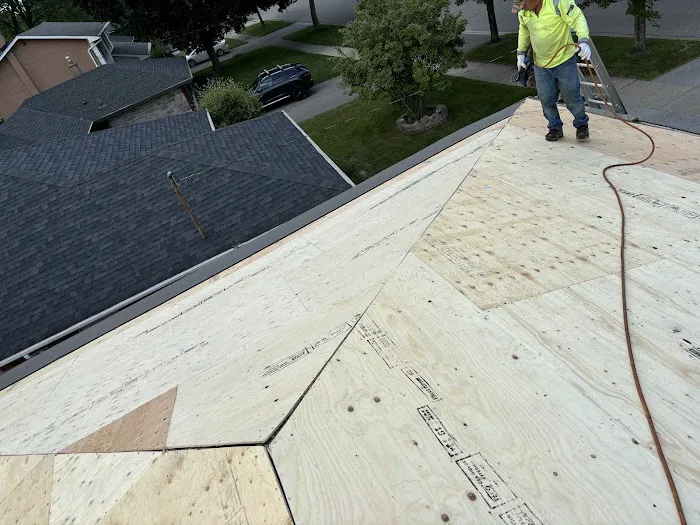 Four Season Metal Roofing Inc. Picture 14