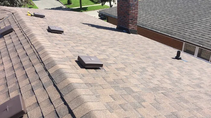 Toronto Roofer Picture 1