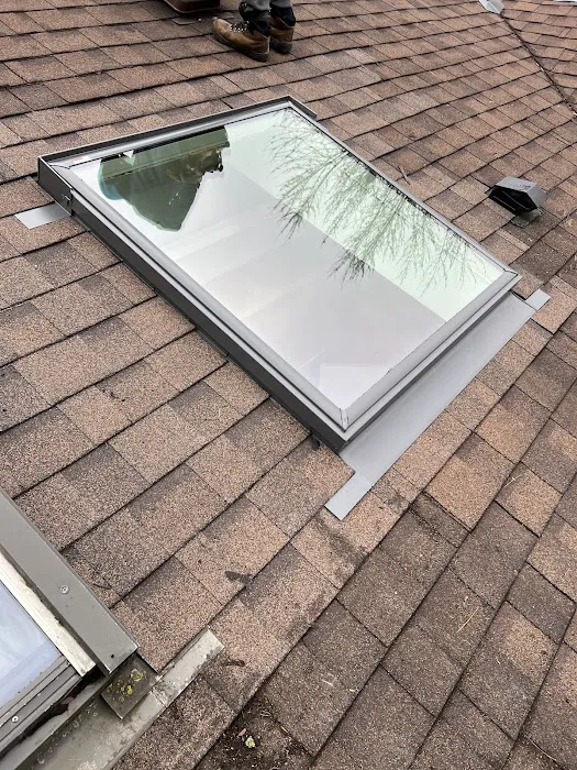 The Roof Technician Toronto - Roof Repairs - Flat Roofing - Skylights Picture 3