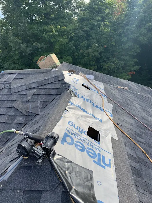 KYXRoofing Inc Picture 3