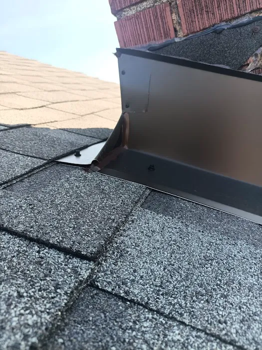 Bay Roofing and Exteriors Ltd. Picture 3