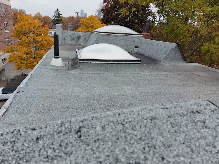 24roofer.ca Picture 2