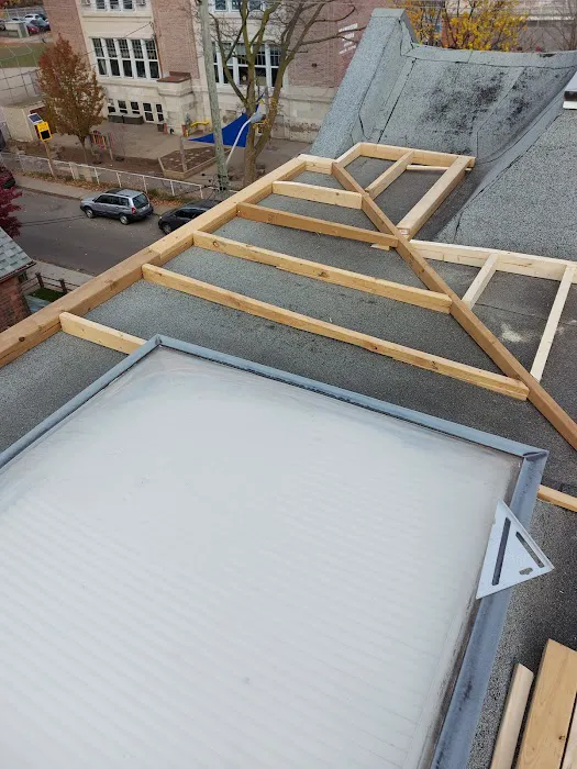 24roofer.ca Picture 5