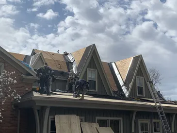 Active roofing and construction Picture 4