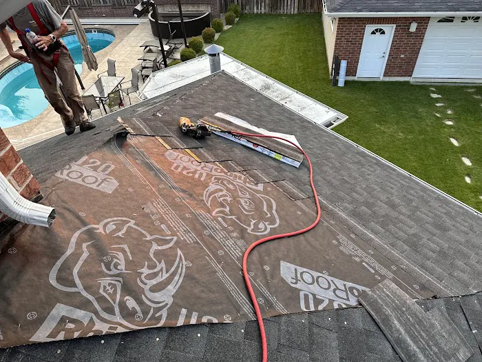 Superior North Roofing Contracting Picture 1