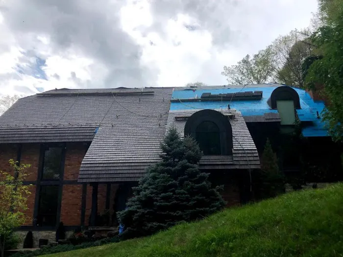 Clover Roofing & Sheetmetal Inc Picture 7