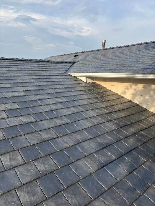 Rydel Roofing & Siding in Newmarket Picture 3