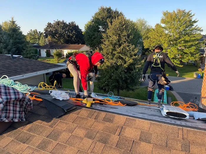 Rydel Roofing & Siding in Newmarket Picture 7