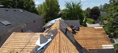 Emergency Roof Repairs After a Storm in Canada – Expert Guide