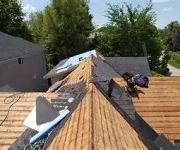 Emergency Roof Repairs After a Storm in Canada – Expert Guide