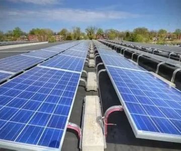 How Solar Panels Affect Your Roof’s Integrity in Canada