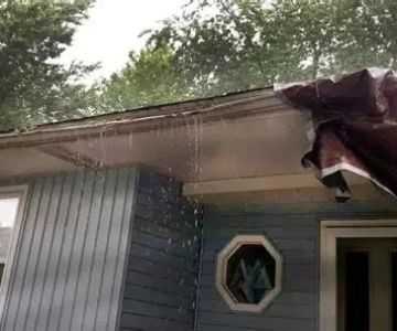 What to Do If Your Roof Starts Leaking at Night in Canada