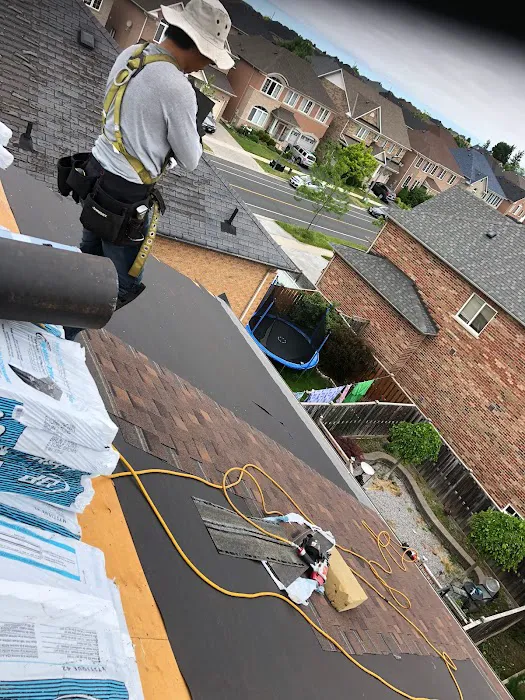 spark roofing inc. Picture 1